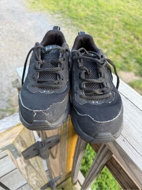 Youth size 4 gentle use Black Under Armor sneakers